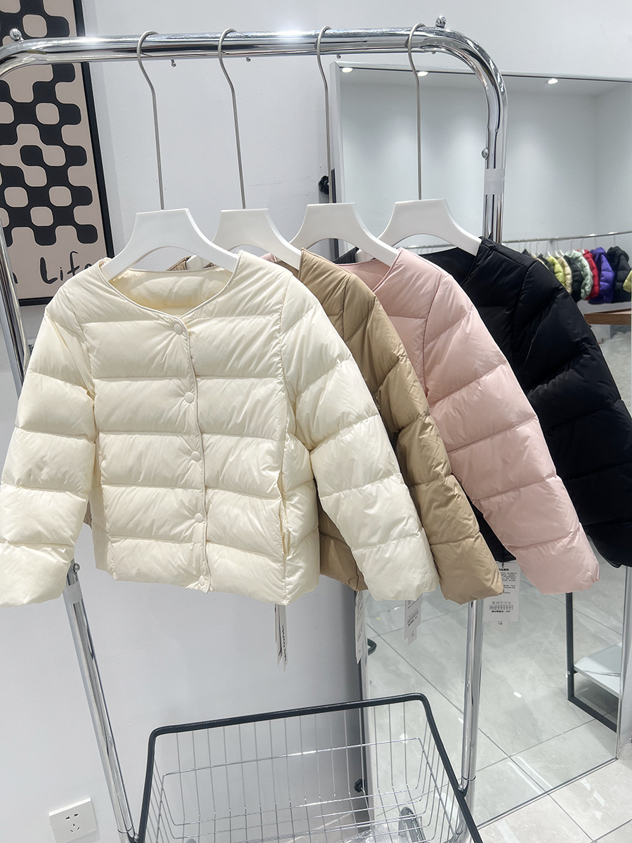 Pinghu children's 90 velvet down jacket children's clothing round neck lightweight medium and small children's boys and girls warm down liner manufacturer