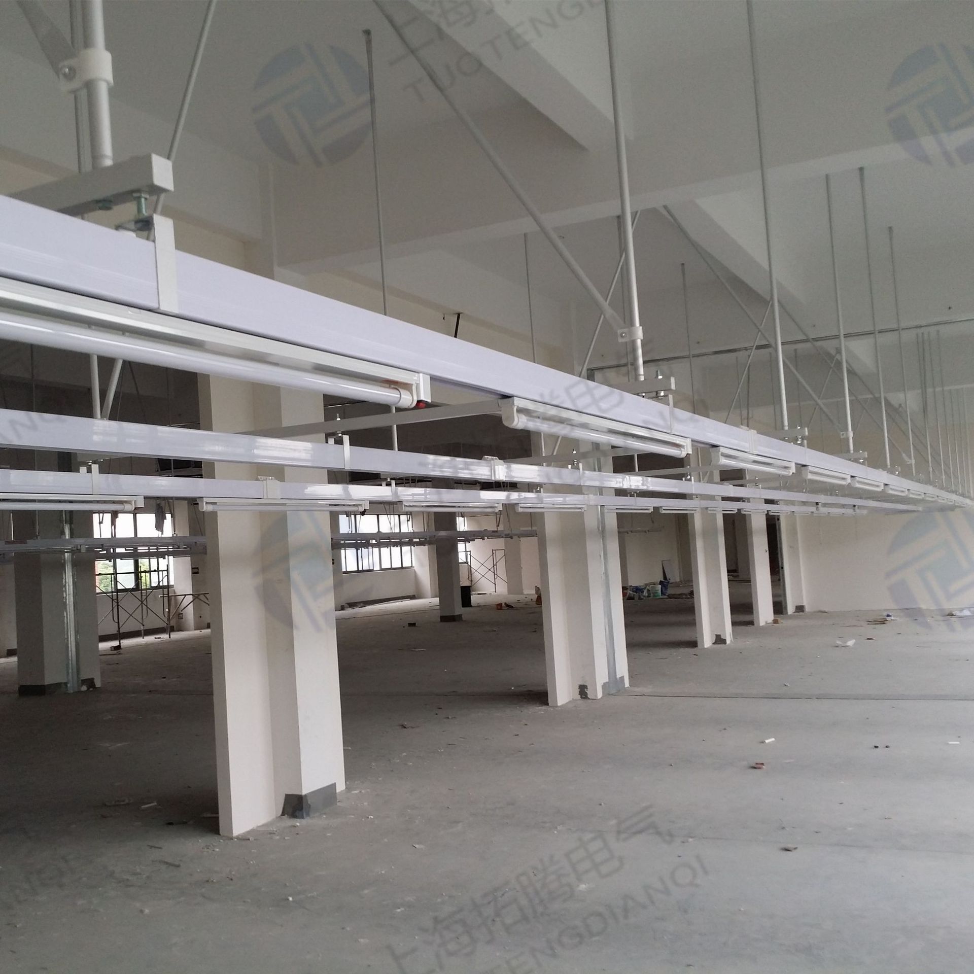 服装厂照明母线槽  插座  价格优惠 厂家直销