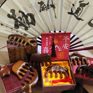 Sandalwood Massage Comb Square Box Chinese Style New Year Annual Meeting Accompanying Gift Head Meridian Massage Comb Gift Box 38 Gifts