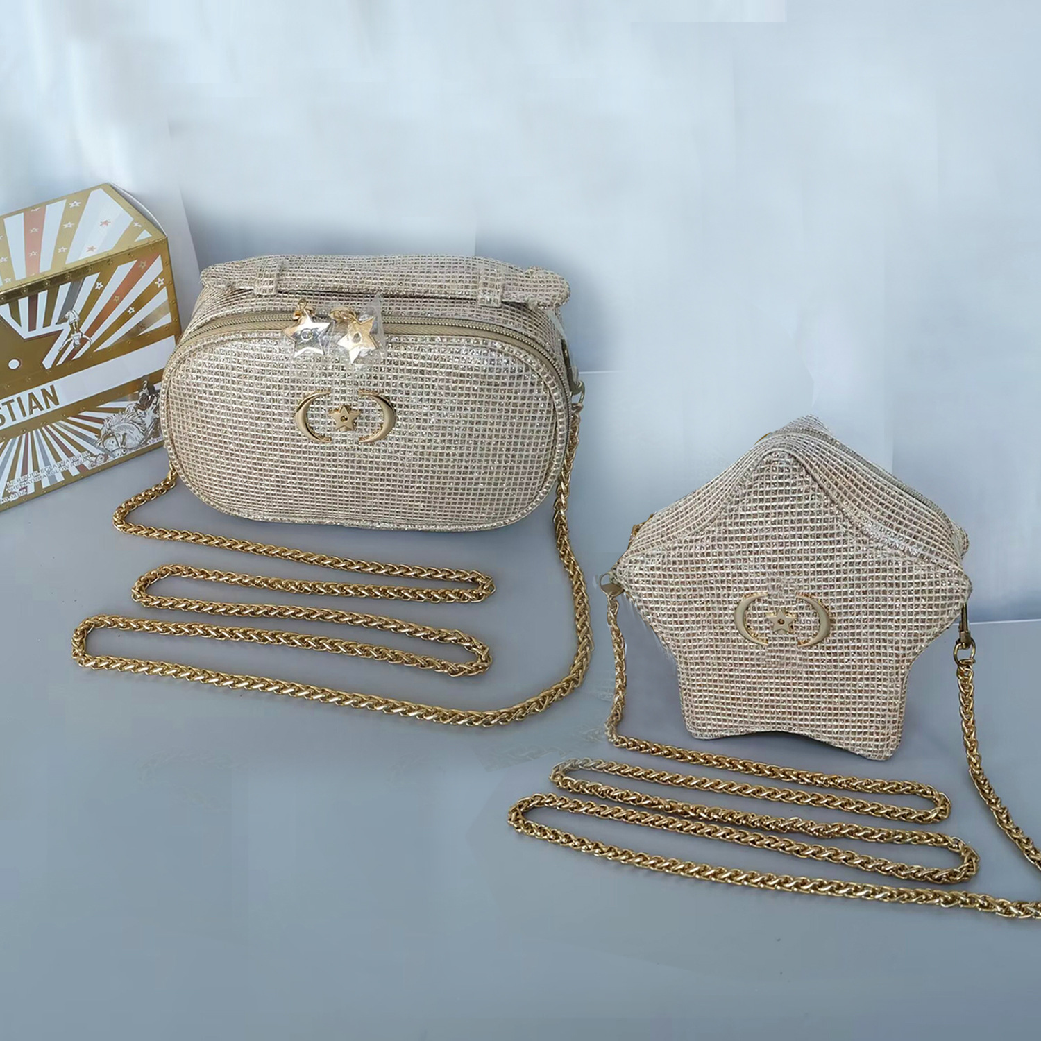 新しい化粧品バッグ、国内向けピンクのスペースコットン、超柔らかさ、ポータブル、高級ハンドバッグ、化粧品収納バッグ