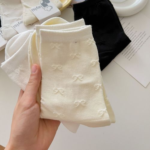 White pure cotton women's embossed white socks, mid-calf JK socks, solid color student socks, Zhuji sock factory wholesale