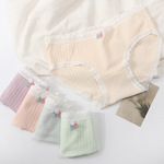 内裤女士新款舒适全棉裆无痕中腰日系少女生性感新款纯欲三角短裤