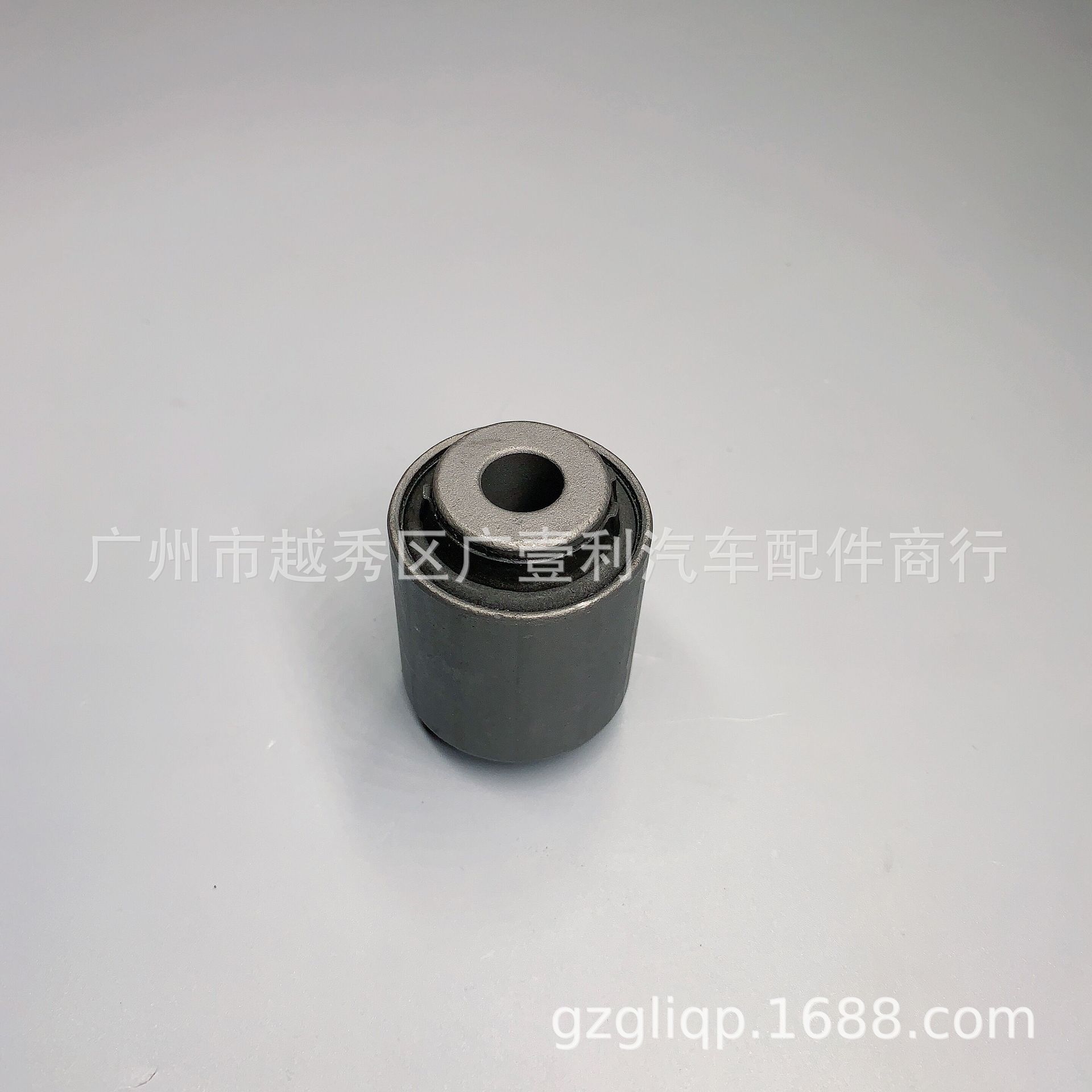 Suitable for 48725-33020 48725-05020 ACV40 RX330 Highlander rear pull rod glue