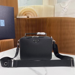 Pラダー男safiano牛革カジュアルメンズハンドバッグ斜め掛けワンショルダーカメラバッグ高品質2vh1110