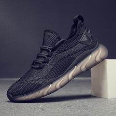 2024 New Men's Breathable Flyknit Casual Shoes Korean Style Fashionable and Versatile Ultra Lightweight Sports Shoes