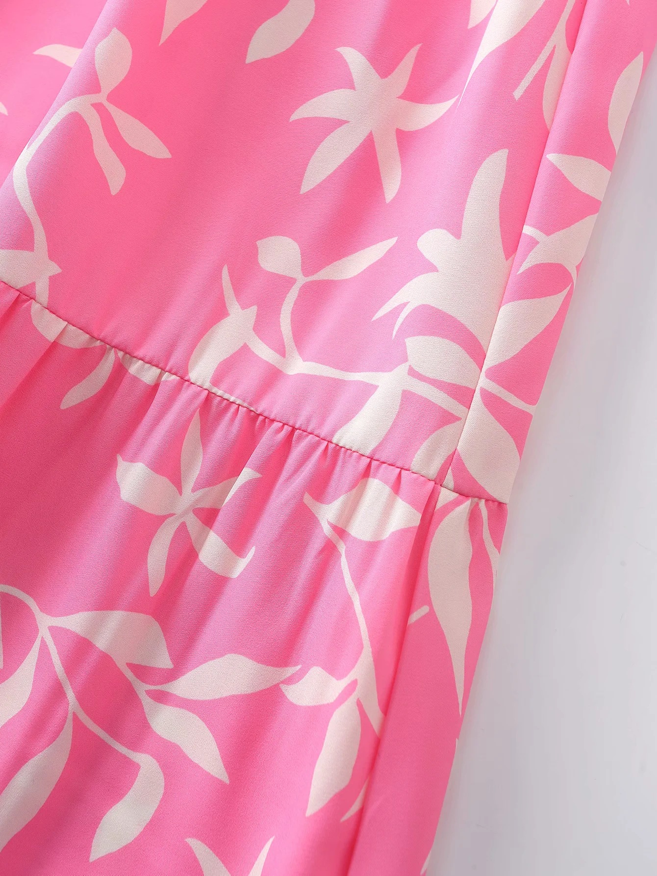 Women Clothing New Spring Cross V-neck Printed Bell Sleeve Waist Dress Long Skirt Women Skirt in Dresses