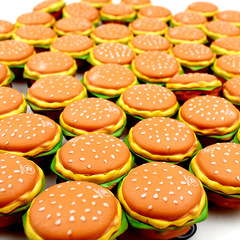 Creative back-alai food toy, mini running hamburger cart, gashapon, novelty back-alai toy, pocket car, cross-border supply