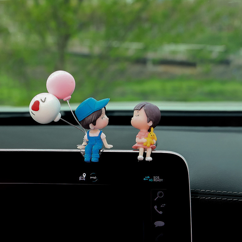 Decoraciones de automóviles de dibujos animados para parejas Decoraciones creativas muñecas de besos para parejas muñecas de automóviles Regalos de decoración