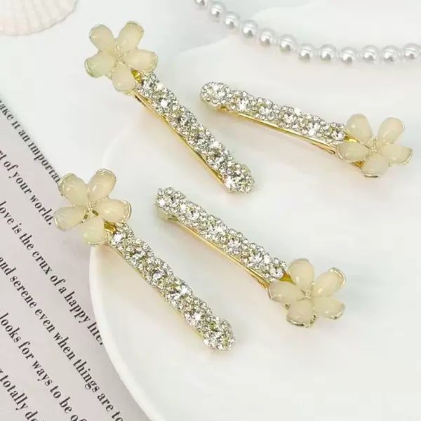 Small and exquisite cat-eye flower duckbill clip, luxurious and high-end rhinestone side fringe hair clip for women