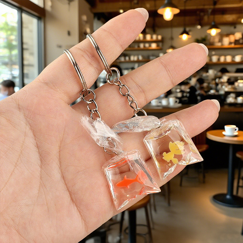 亚马逊热爆款透明金鱼钥匙扣小鱼树脂钥匙链饰品挂件吊坠配饰|undefined