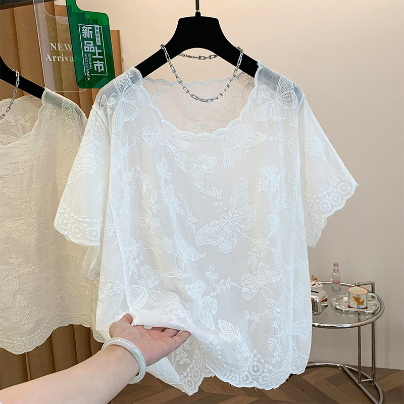 Real Shot of Plus-Size Women's Lace Embroidered Short-Sleeve Shirt, Summer Thin Style, Loose Fit, Tummy-Concealing Bohemian Top