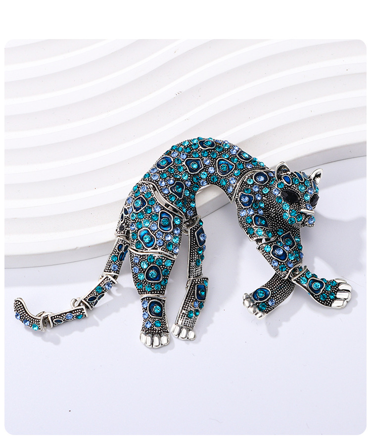 Holiday, Daily Occasion Hip-Hop Vintage Style Pin Jaguar Alloy Rhinestone Unisex Brooches