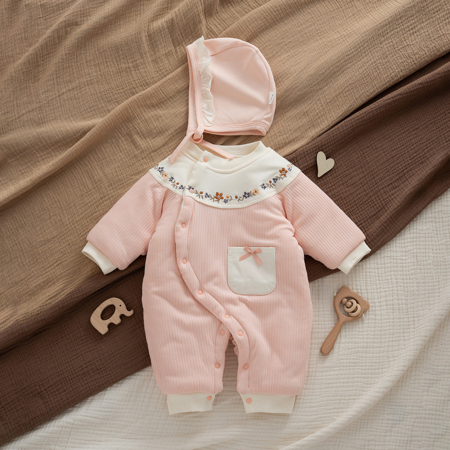 Estilo coreano nuevo Otoño e Invierno ins estilo bebé mono bebé mameluco caliente mameluco algodón engrosado algodón acolchado chaqueta al por mayor