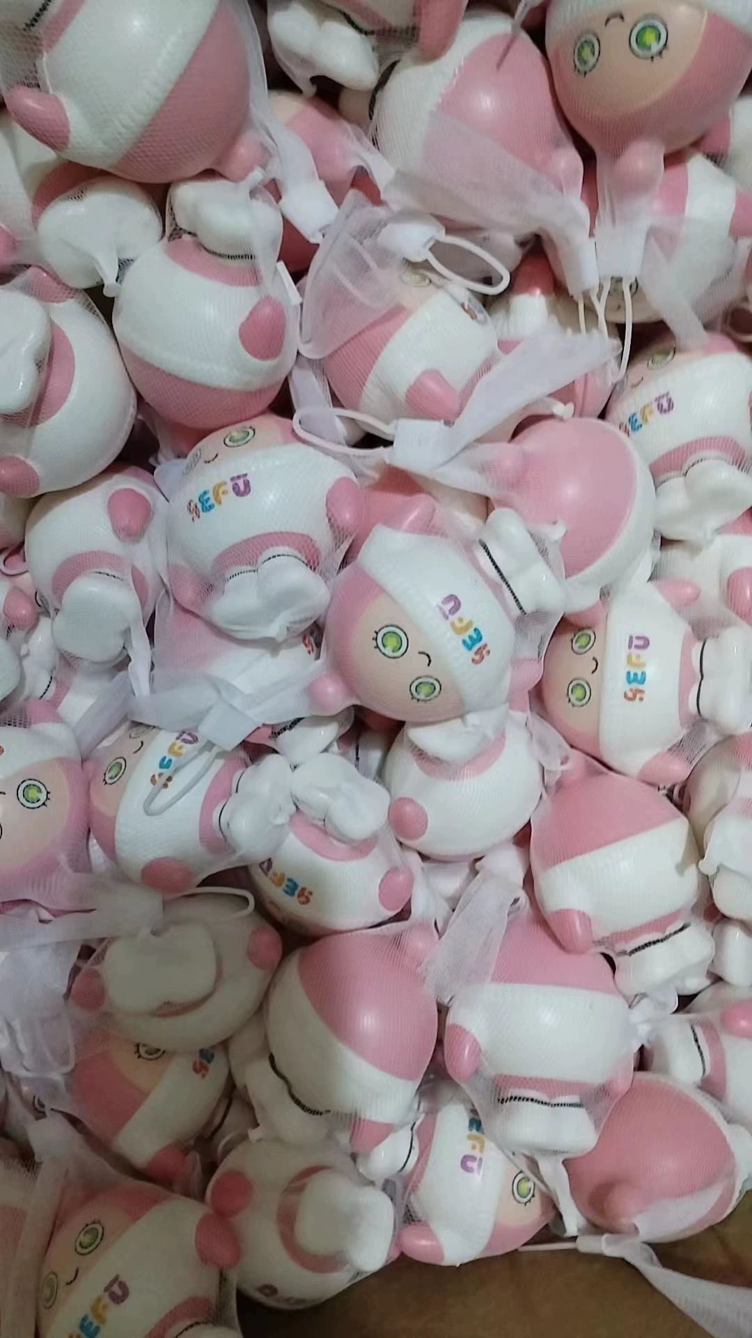 Игрушка (Sanrio) squishy яйцо-кукла, антистресс плюш, набор персонажей
