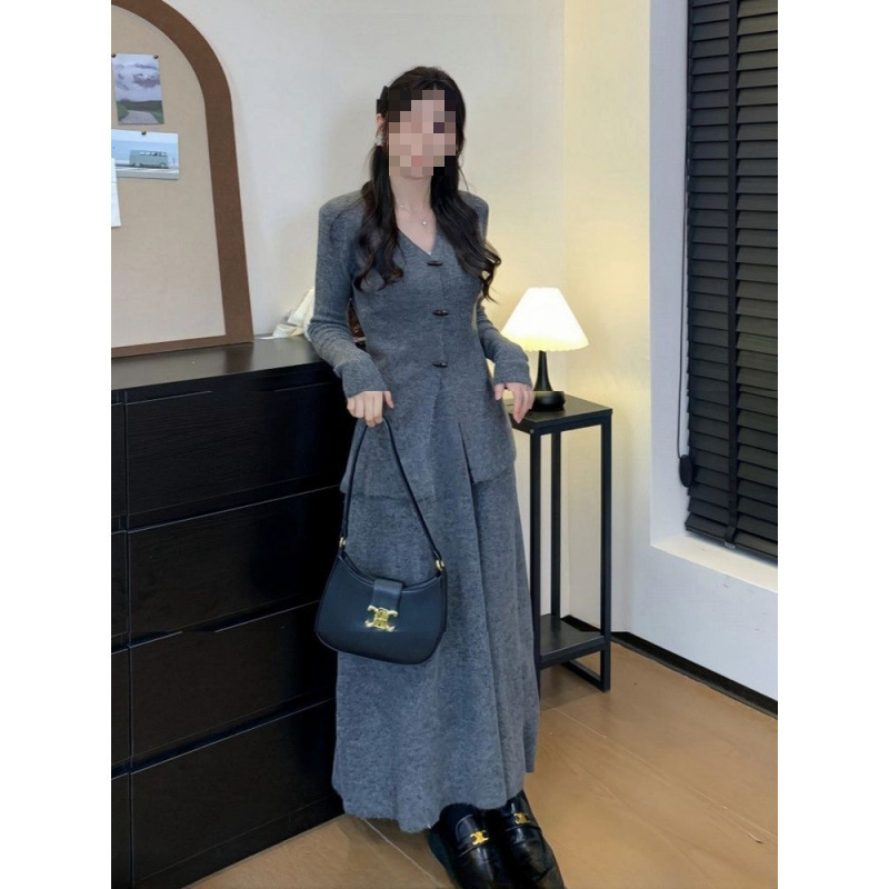 热销早春装搭配一整套时尚香风针织套装女2025秋冬季感长裙|undefined