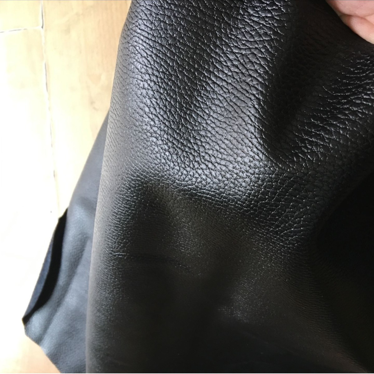 荔枝纹 二层湿法牛皮 真皮皮料 移膜皮 压花皮 黑色