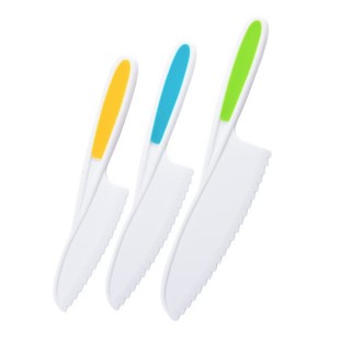 Kitchen children's plastic fruit cake knife three-piece set does not hurt the hand serrated fruit knife bread knife