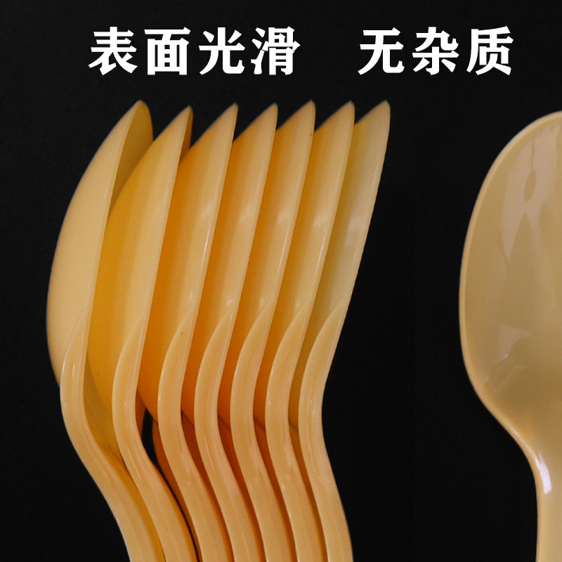 使い捨てスプーンはファストフードスプーンのプラスチックを単独で包装して、氷粉のデザートの焼き芋のスプーンを包装します。|undefined