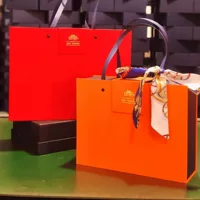 Китайская оранжевая ручная подарочная подарочная коробка премиум-класса с горячей позолотой