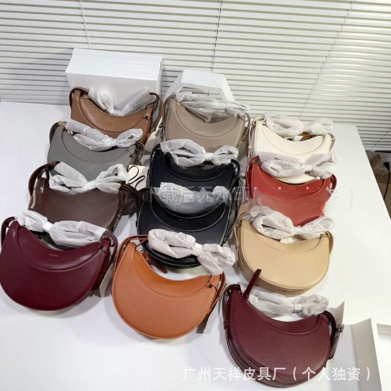 Polene French Niche Brand 2025 New Crescent Bag Saddle Bag Shoulder Bag Large Capacity Crossbody Bag Light Luxury Polene French Niche Brand 2025 New Crescent Bag Saddle Bag Shoulder Bag Large Capacity Crossbody Bag Light Luxury