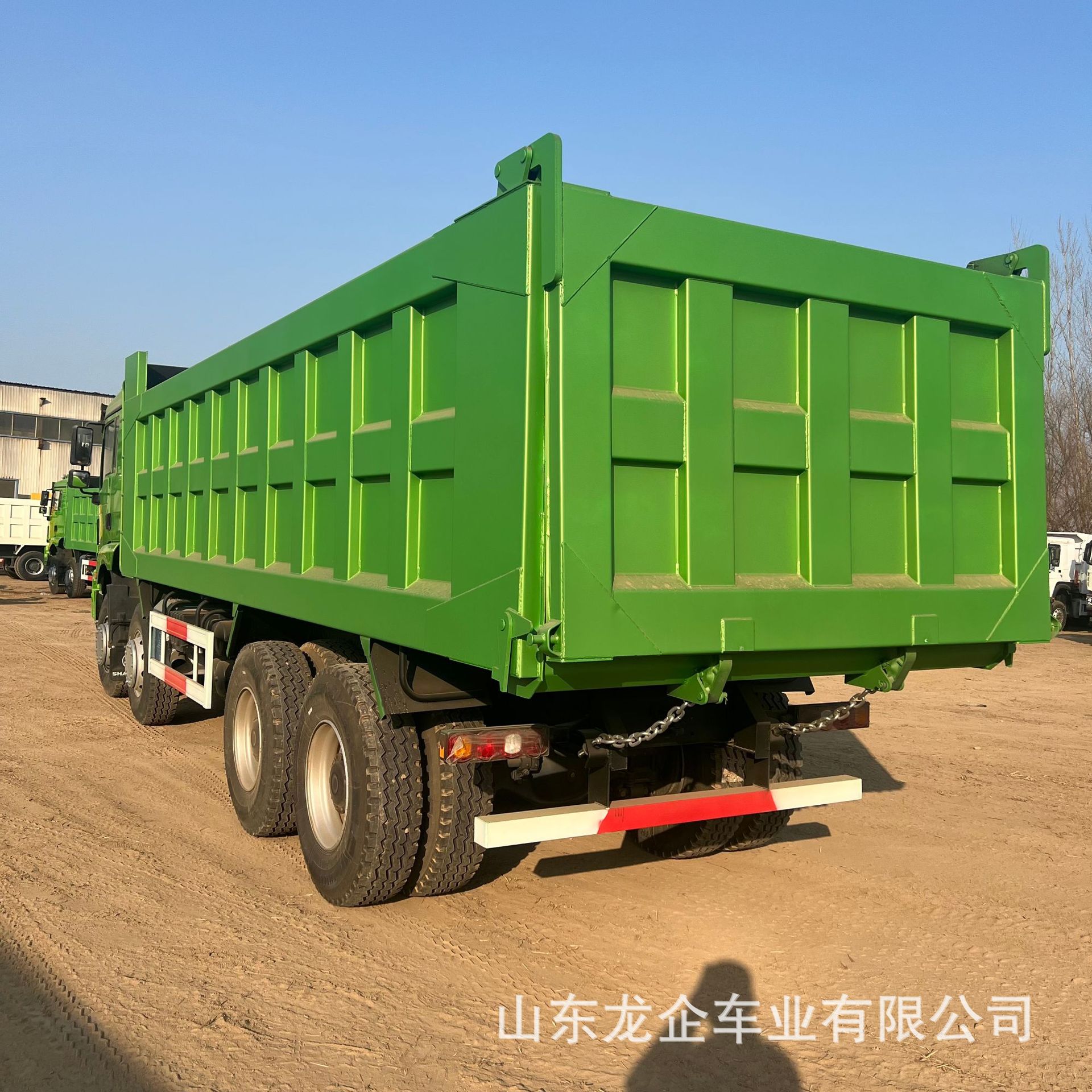 In-stock export of Shaanqi Delong H3000 rear-tipping dump truck, 12-wheel mining ore, soil, sand, and gravel transport tipper truck
