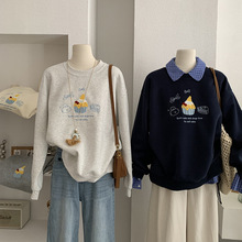 欧玛莱 毛巾绣蛋糕刺绣字母圆领宽松长袖休闲百搭套头卫衣女 4557