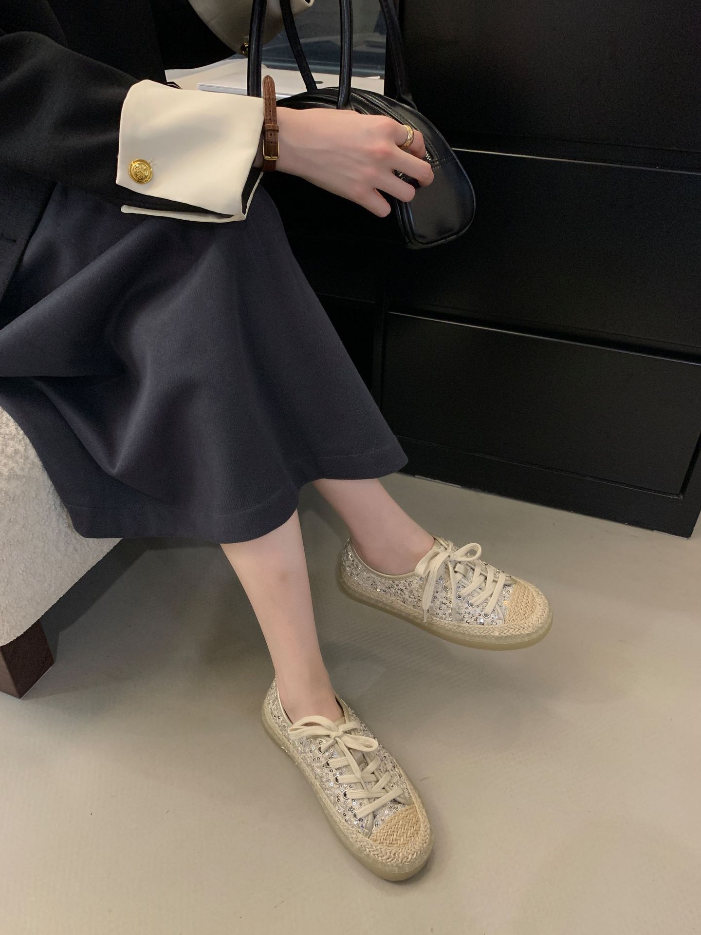French-style High-end Straw-woven Thick-soled Lace-up Sequined Fisherman For Women, Slip-on Loafers, Fashionable Casual_vogvips.com