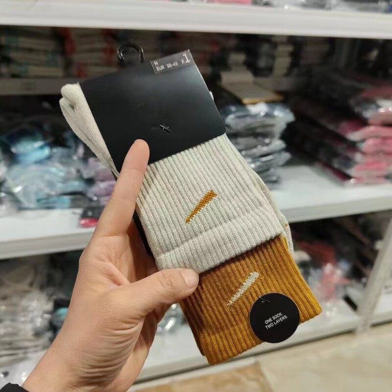 Suwan Niester Double Layer Men's and Women's High Barrel Color-block Color-block Check Barrel Towel Bottom Sports Casual Cotton Socks Suwan Niester Double Layer Men's and Women's High Barrel Color-block Color-block Check Barrel Towel Bottom Sports Casual Cotton Socks