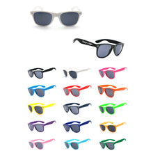 促销太阳镜 礼品米钉眼镜 赠品墨镜 单色灰片1色logo 快速出货101