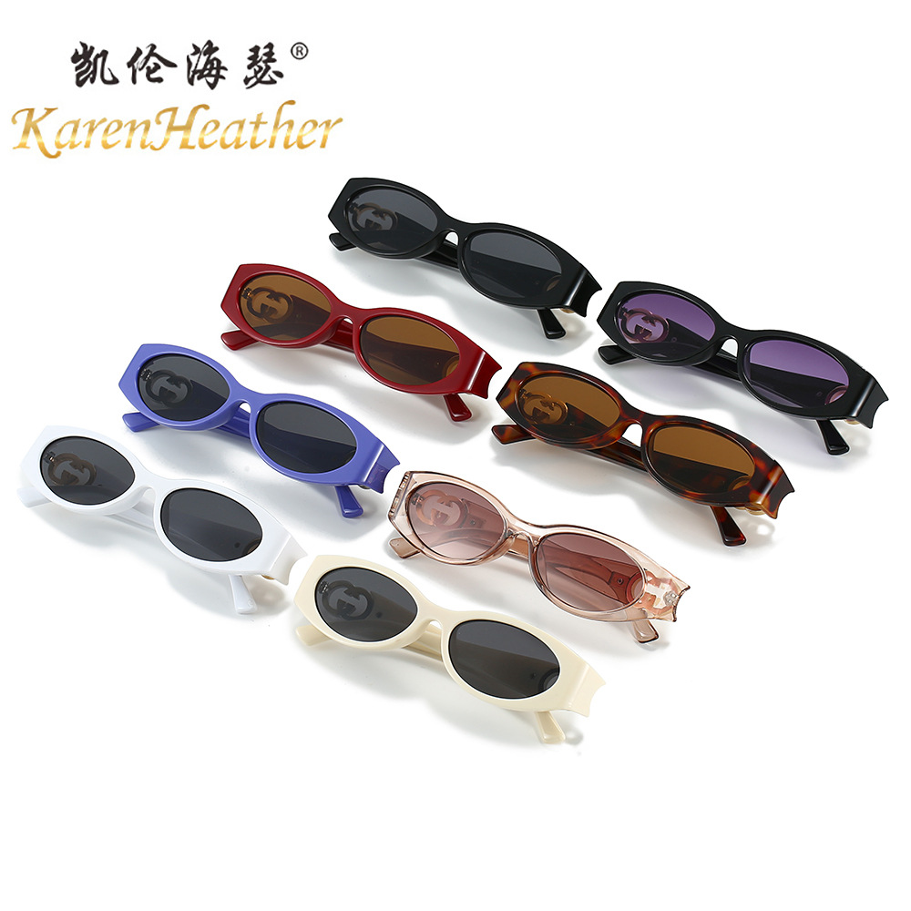 Small Oval-Frame UV400 Sunglasses for Women, Model 8950 | UV Protection