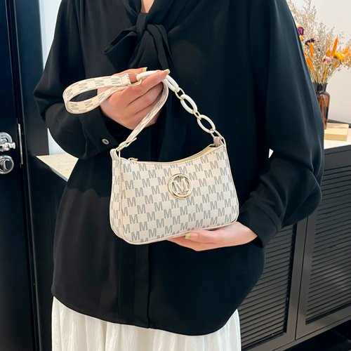 Crescent bag This year's fashionable 2025 new niche armpit bag, Western-style personalized shoulder bag, letter-printed diagonal straddle bag