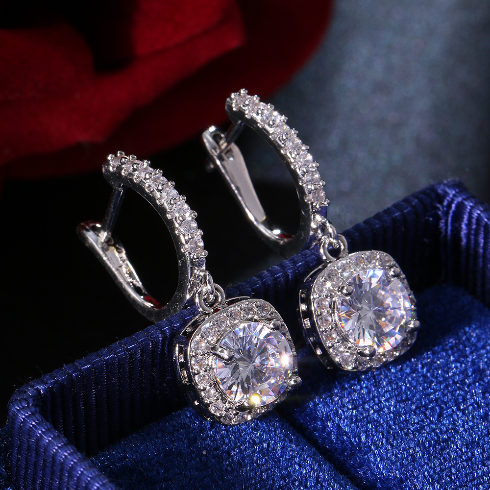 sophisticated universal earrings with zircon