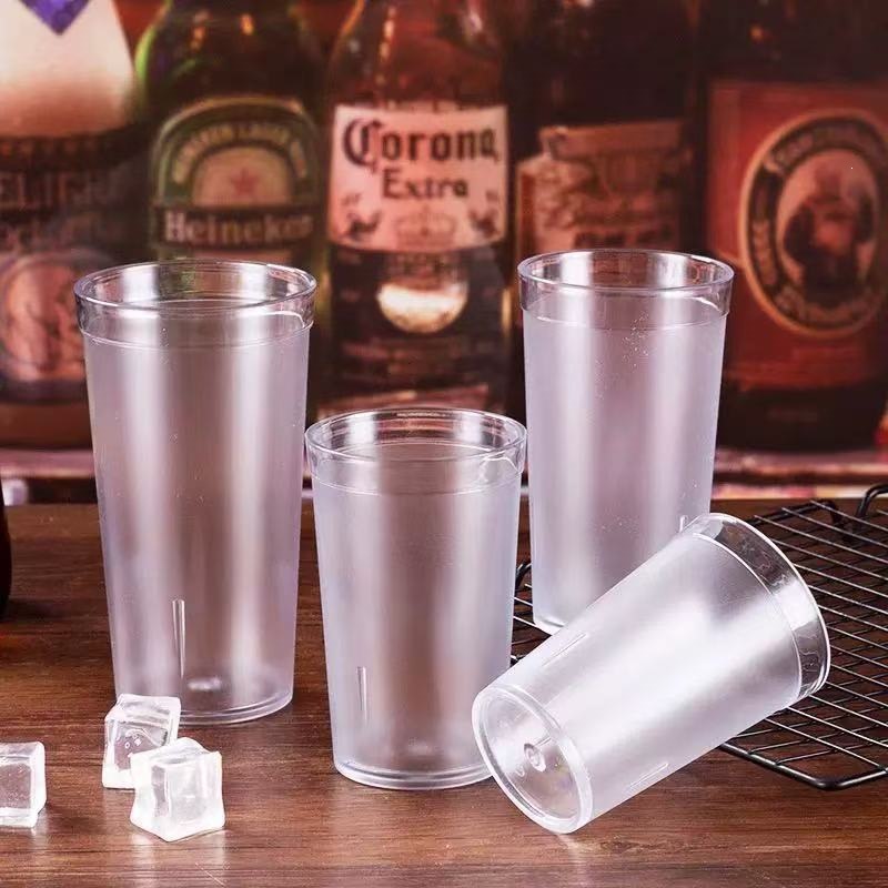 American-style acrylic water cup, transparent, for cold drinks, suitable for restaurants and bars, food-grade, shatterproof, beverage and beer cup, plastic, high-temperature resistant