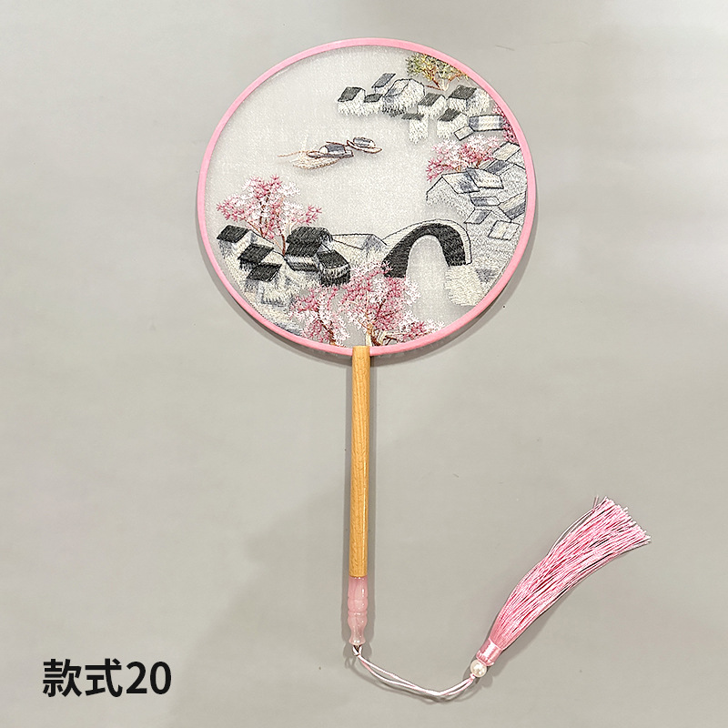 Abanico de grupo bordado Abanico redondo clásico Abanico de palacio Hanfu chino Estilo antiguo Mango largo Borla Cheongsam Ventilador de baile de seda transparente