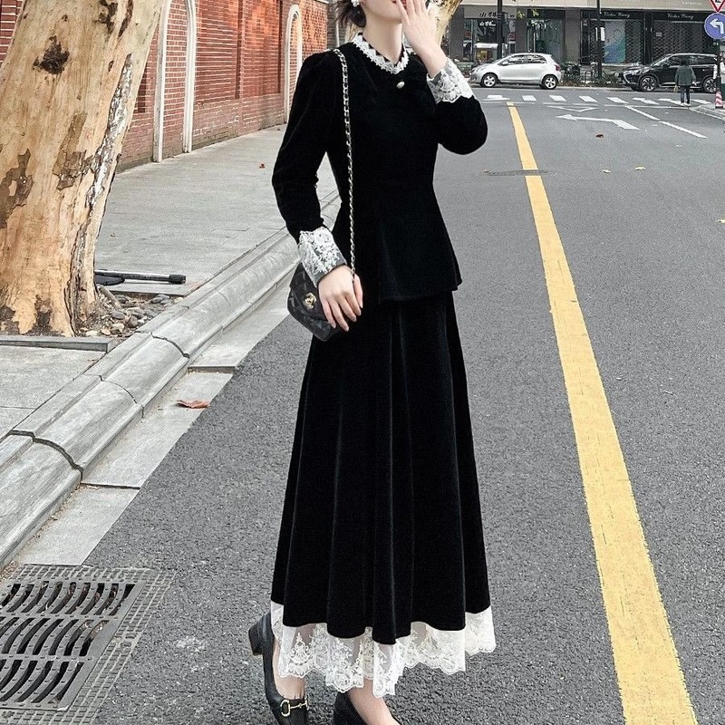 黑色丝绒连衣裙套装女2025秋季新款收腰上衣蕾丝拼接半身裙两件套|undefined