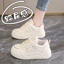 ��ʺ���и�ר�÷����˶�ЬŮ�ļ�2025���¿��⴩����ѧ��ƽ�װ�Ь