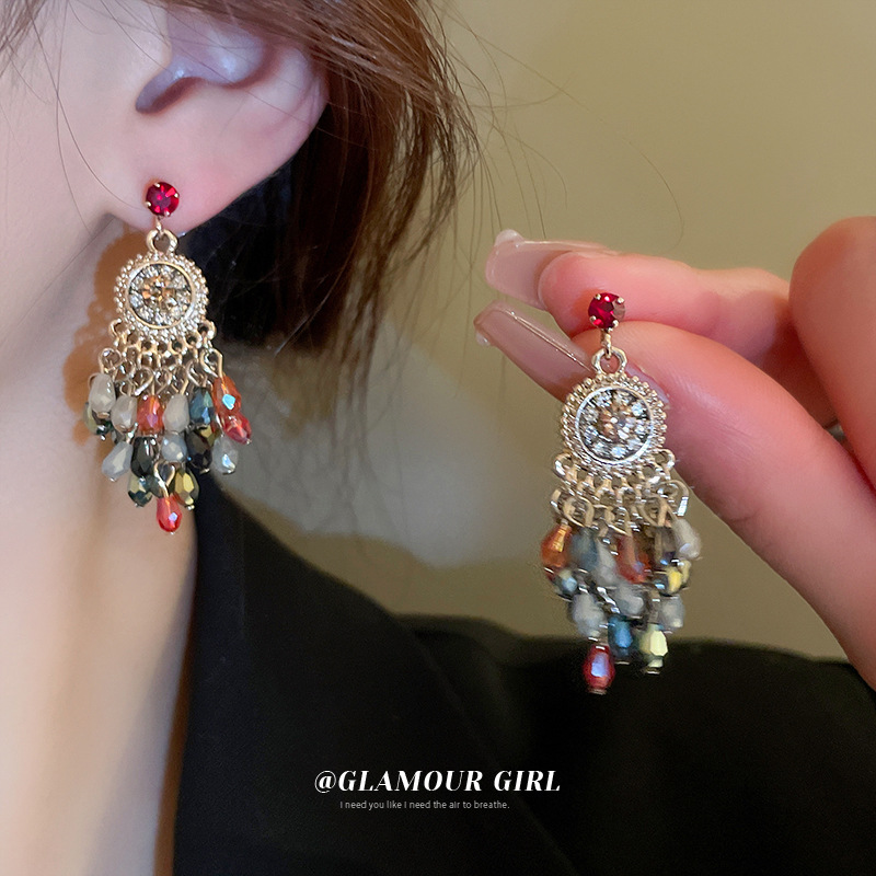 Pendientes de borla de cristal de flor de diamante con aguja de plata Pendientes de lujo ligero de estilo étnico retro Pendientes de sentido avanzado de nicho para mujer