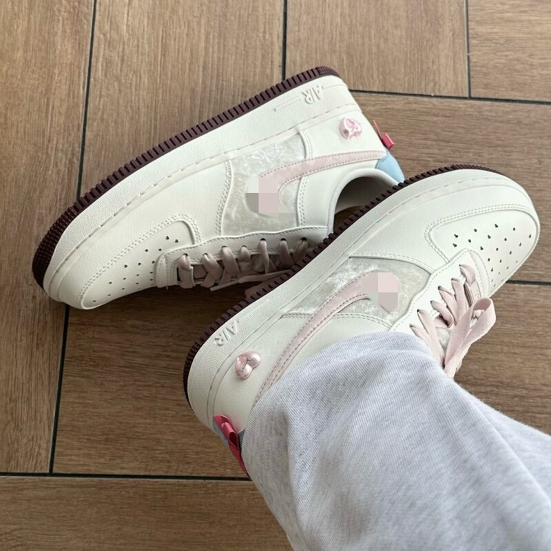 Putian Pure Original Af1 Air Force One Sneakers for Men with Four Hooks, Valentine's Day Limited Edition Casual Sports Versatile Women's White Shoes Putian Pure Original Af1 Air Force One Sneakers for Men with Four Hooks, Valentine's Day Limited Edition Casual Sports Versatile Women's White Shoes