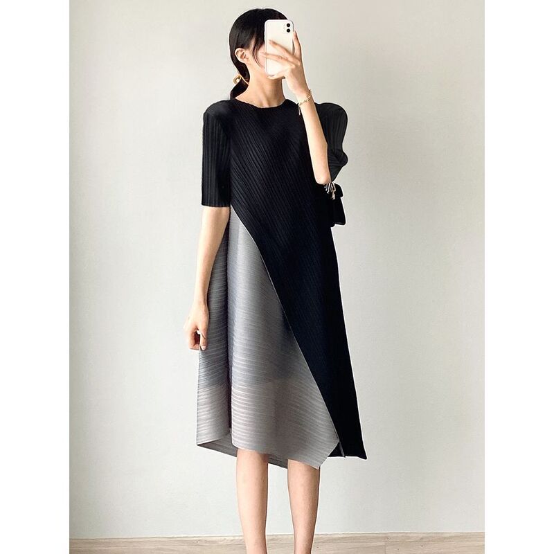 Miyake Pleated Colorblock dress Women's Mid-length Loose Slimming Summer New Elegant Short-sleeved Western Style Skirt