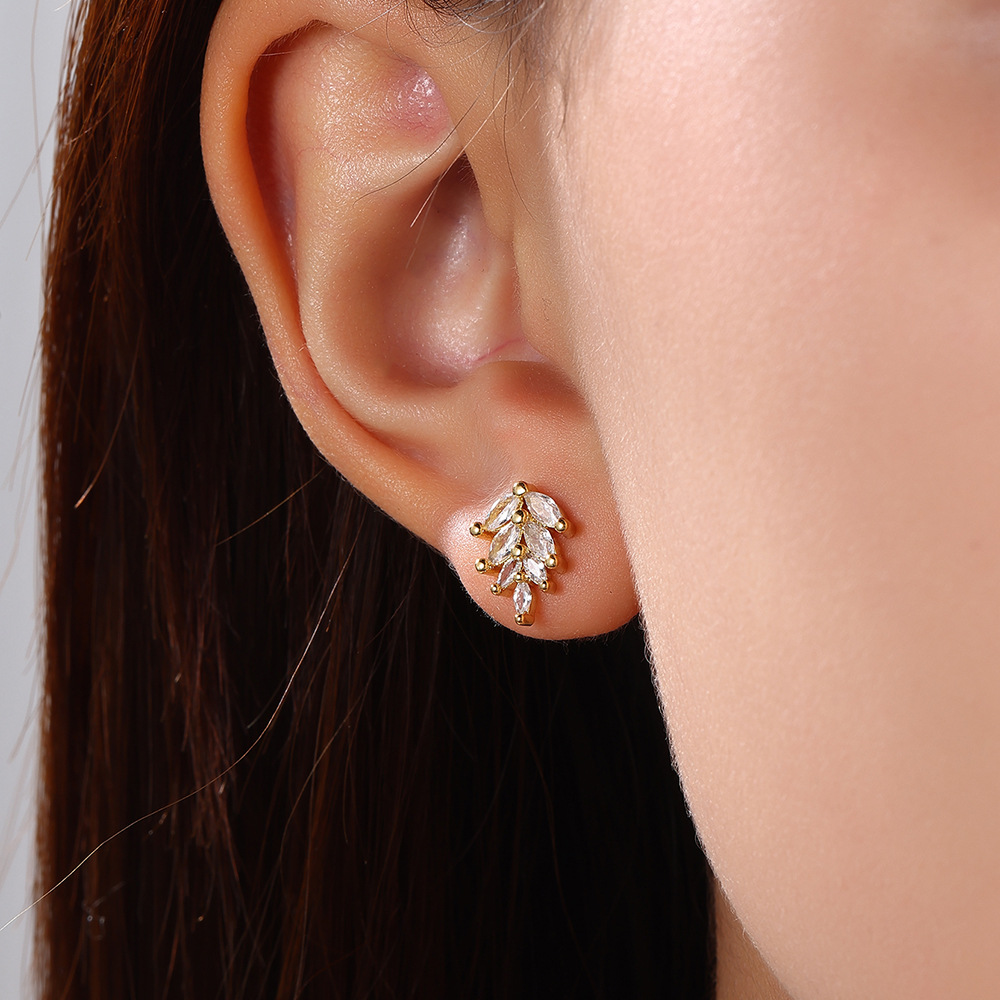 7g Weight Copper Ear Needle Material 18K Gold Plated Plating Material Zircon Inlay Material Ear Studs Classification 1 Piece Quantity Daily Occasion Copper Material Geometric, Heart Shape, Crown Pattern All Seasons Season Women's Gender Inlay Design Sweet Style 1 Piece Sweet Geometric Heart Shape Crown Inlay Copper Zircon 18K Gold Plated Ear Studs 31