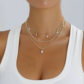 项链;戒指;脚饰