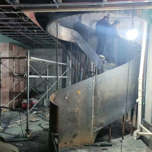 订制钢旋转楼梯复式网红钢结构楼梯别墅钢板梯室内室外大型铁楼梯