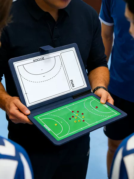 Double-Sided Magnetic Handball Tactical Board, Coach's Portable Erasable Teaching Board, Foldable Handwriting Board Training Equipment