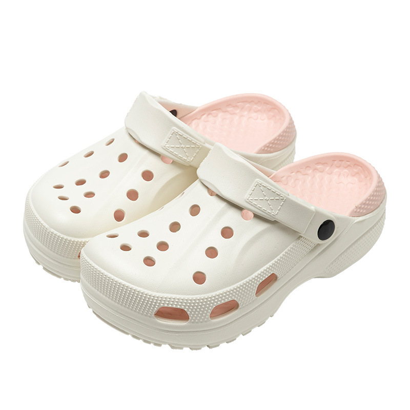 Nuevo verano transpirable plano cómodo agujero zapatos hospital estudiantes enfermeras al aire libre usar jardín rafting fábrica al por mayor