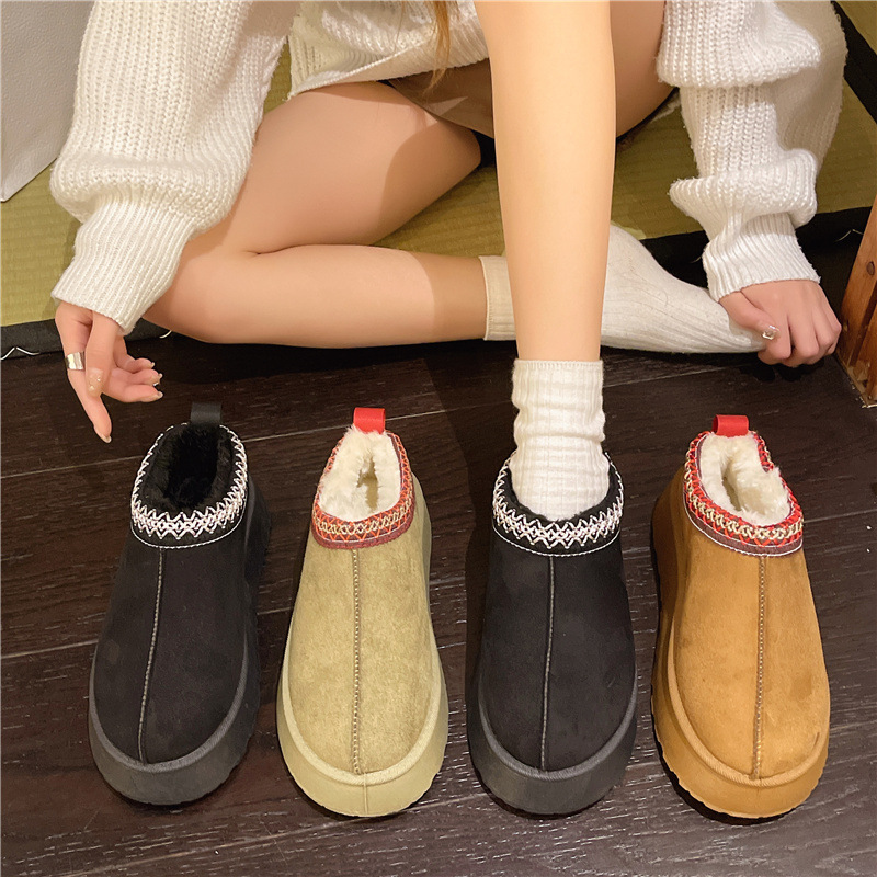 Lazy slip-on snow boots for women winter New Fashion closed toe slippers platform warm cotton-padded shoes for women Wholesale