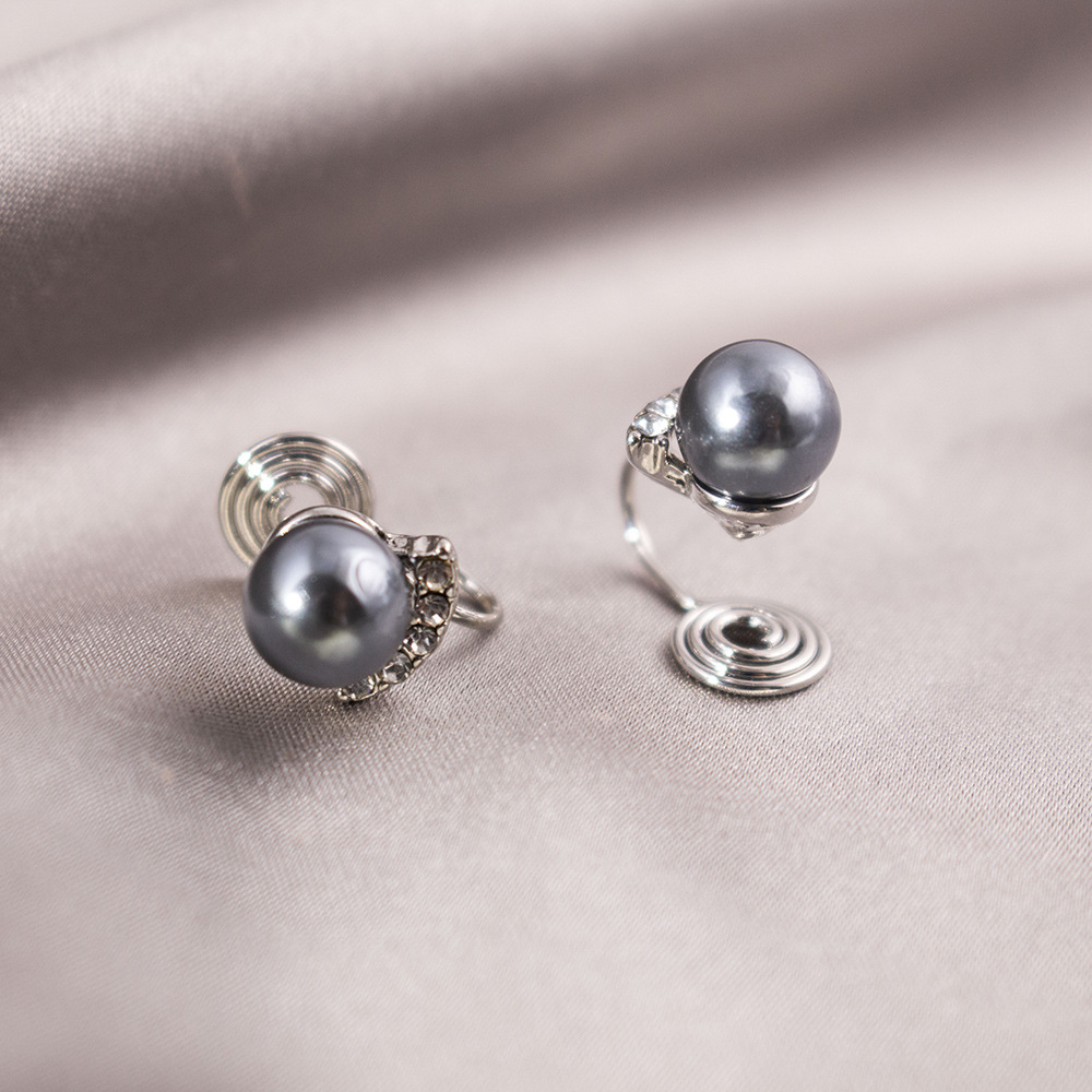 Lujo ligero, incienso pequeño, placa de incienso para mosquitos, pinzas para las orejas, pendientes de nicho para mujeres sin orejas perforadas, pendientes simples, compactas y versátiles de Yiwu al por mayor