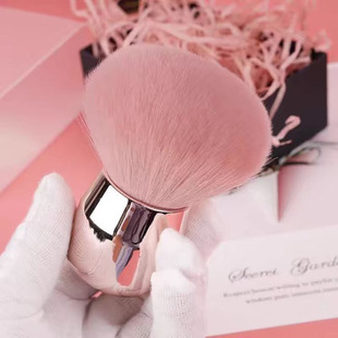 Mushroom Head Paint Makeup Brush Retractable Powder Brush Makeup Tools Blush Foundation Brush Makeup Brush