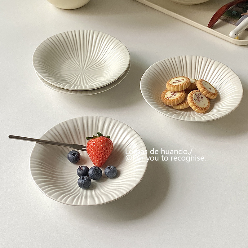 Ins Style French White Vertical Pattern Plate Embossed Simple Shallow Bowl Household Ceramic Yogurt Bowl Bird's Nest Bowl Dessert Bowl