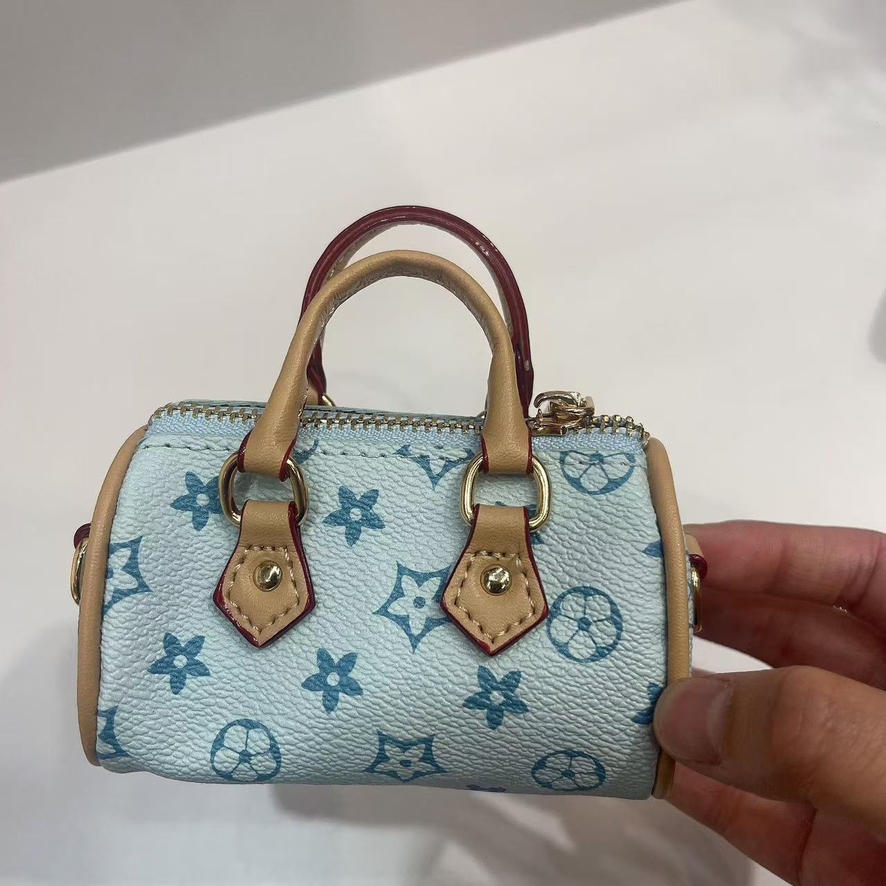 Mini monedero sobre rojo, bolso de concha para presbiterias, bolso para auriculares, llavero, bolso de tendencia creativa, colgante, joyería, moda