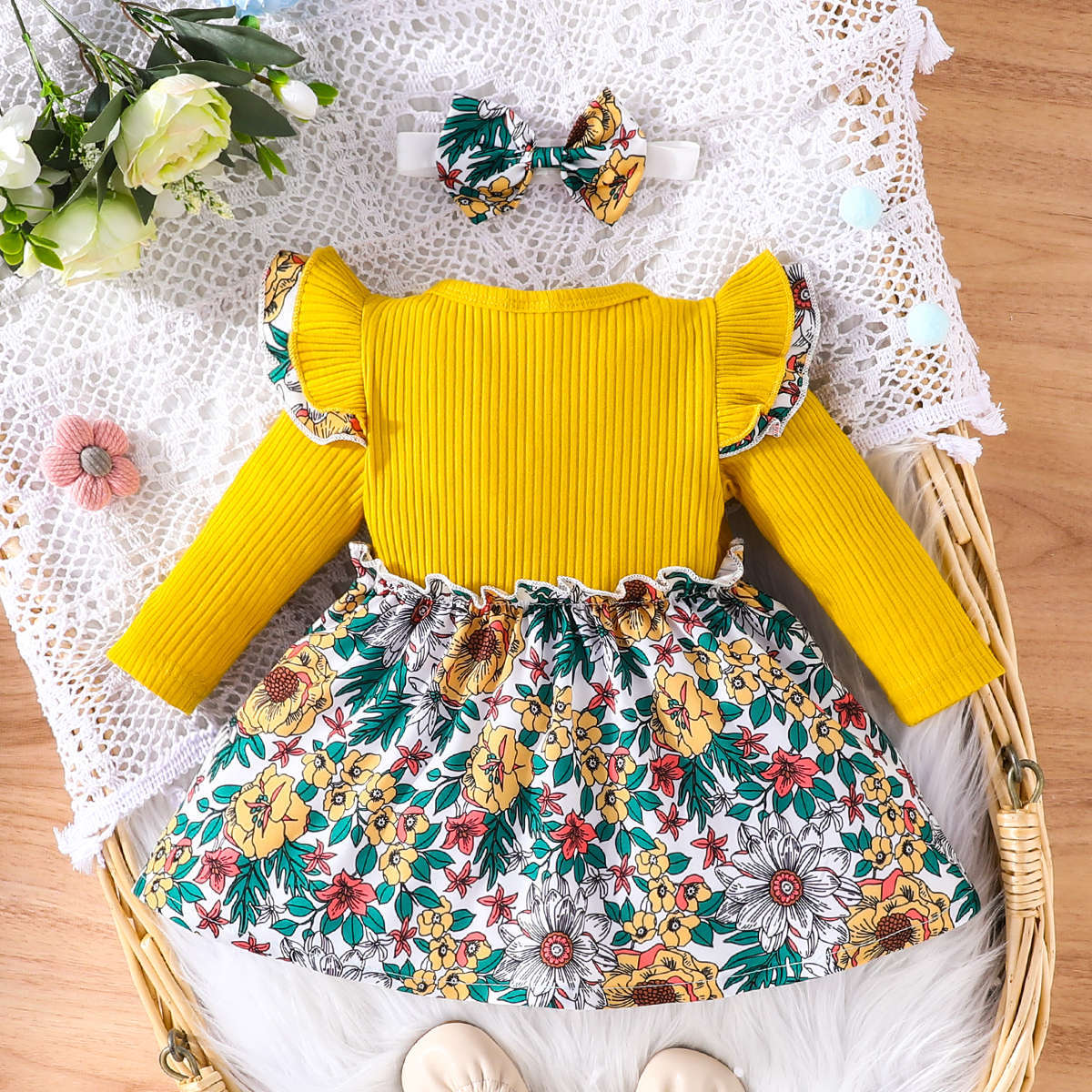2024 Herbst und Winter neues süßes kleines Mädchen Blumendruck A-Linienrock Koreanische Version Grubenstreifen Langarmkleid_voghion.com